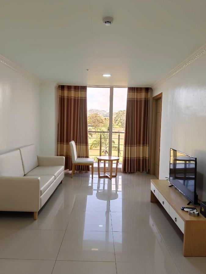 Punta Clark Hotel Clark Field Екстериор снимка